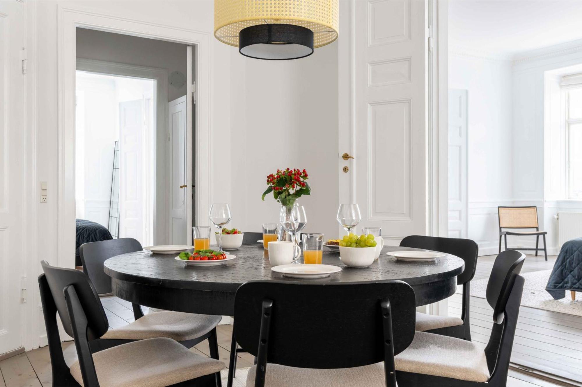 Chic Apartment In Vibrant Area By Copenhagen Canals โคเปนเฮเกน ภายนอก รูปภาพ